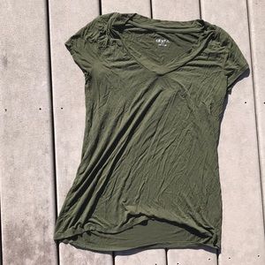 Hunter green short sleeve T-shirt